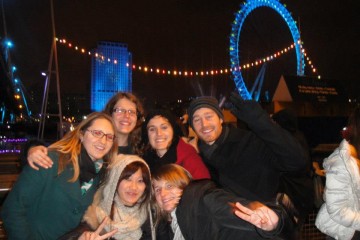 Notre petite bande devant le London Eye