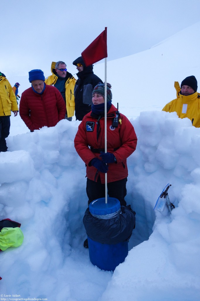 Le briefing toilettes lors de l'installation du camp en Antarctique