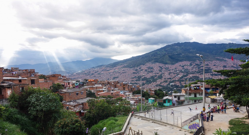 Santo Domingo to Medellin