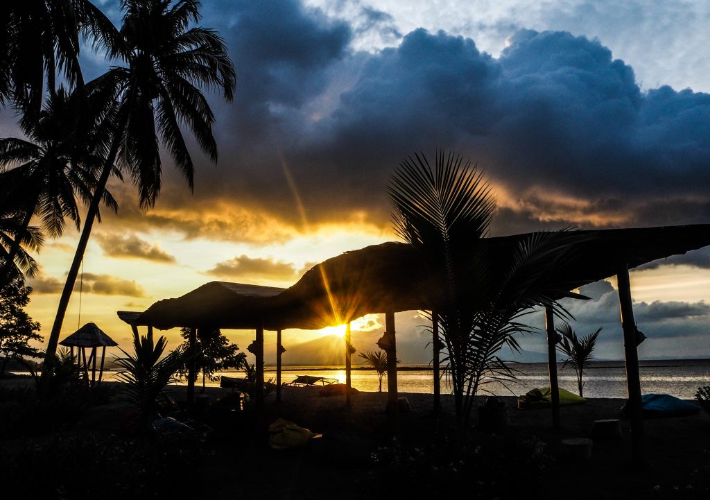 Voyager en Indonésie hors des sentiers battus: le Coconut Garden Beach Resort à Maumere sur l'île de Flores