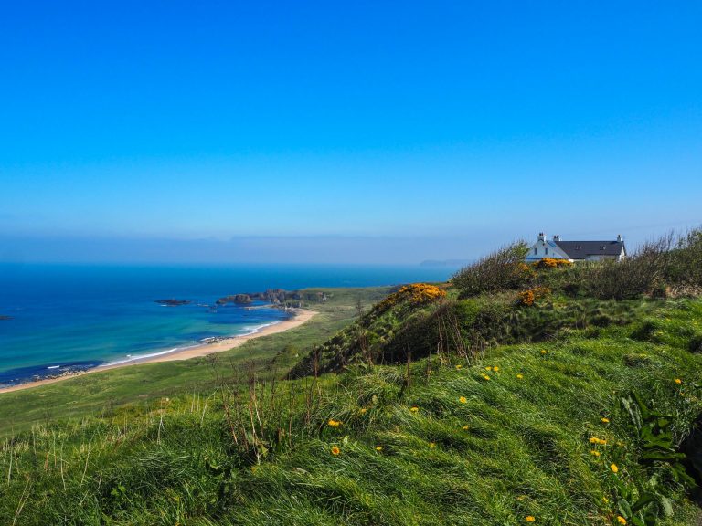 La Causeway Coastal Route en Irlande du Nord: un des meilleurs road-trips au monde: White Park Bay