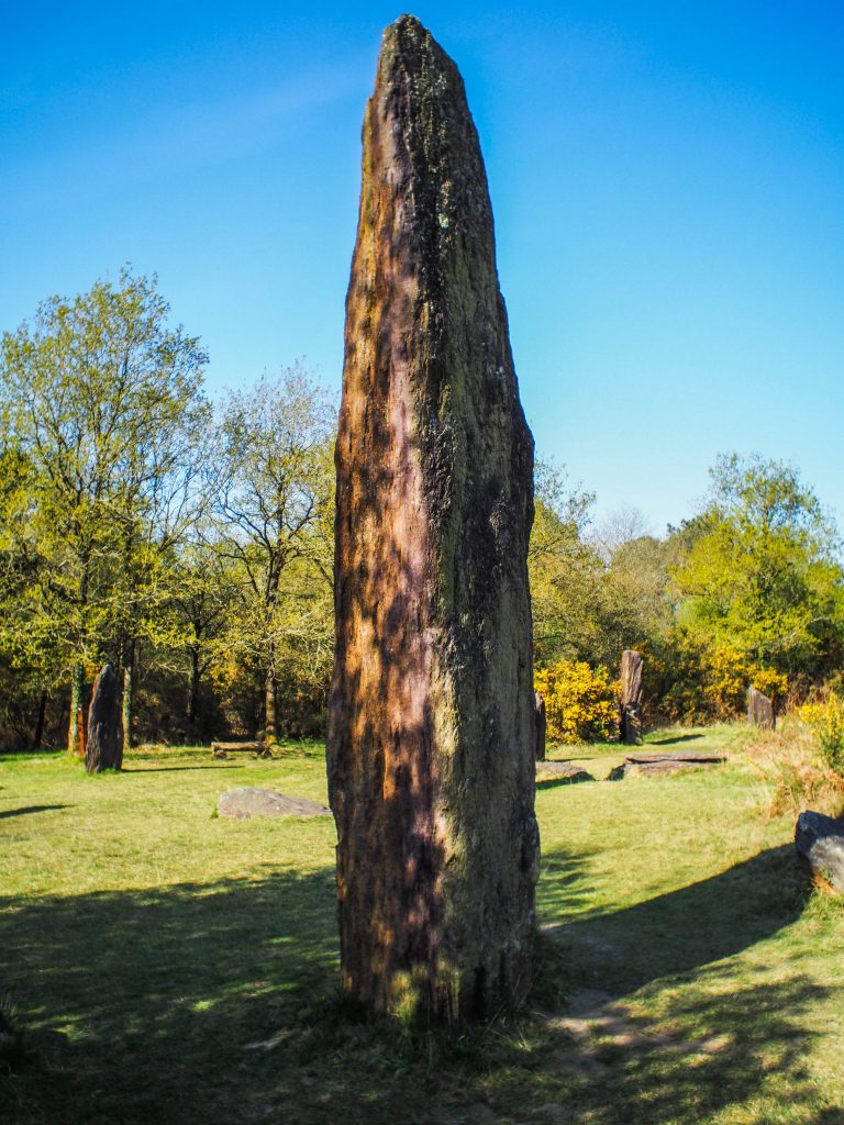 Les menhirs de Monteneuf - Visiter Brocéliande en Bretagne, une terre de légendes et d'histoire
