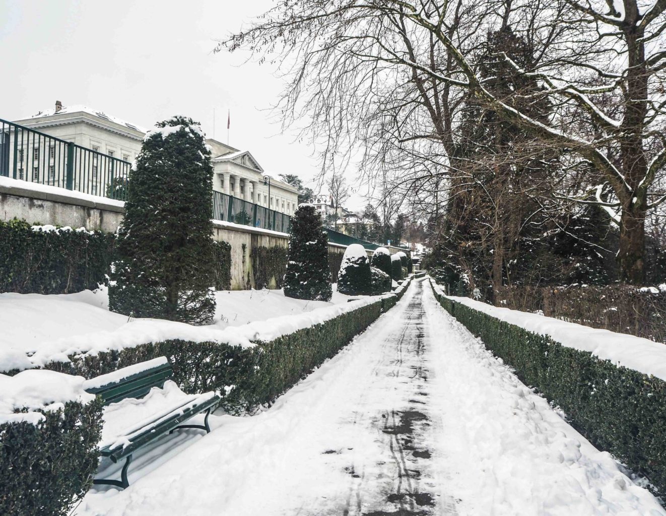 visiter-lausanne-sous-la-neige-la-suisse-en-hiver