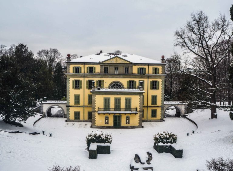 Visiter Lausanne sous la neige - Découvrir la Suisse en hiver. Le charme de Lausanne sous son manteau blanc et que faire à Lausanne sous la neige ou en cas de pluie?