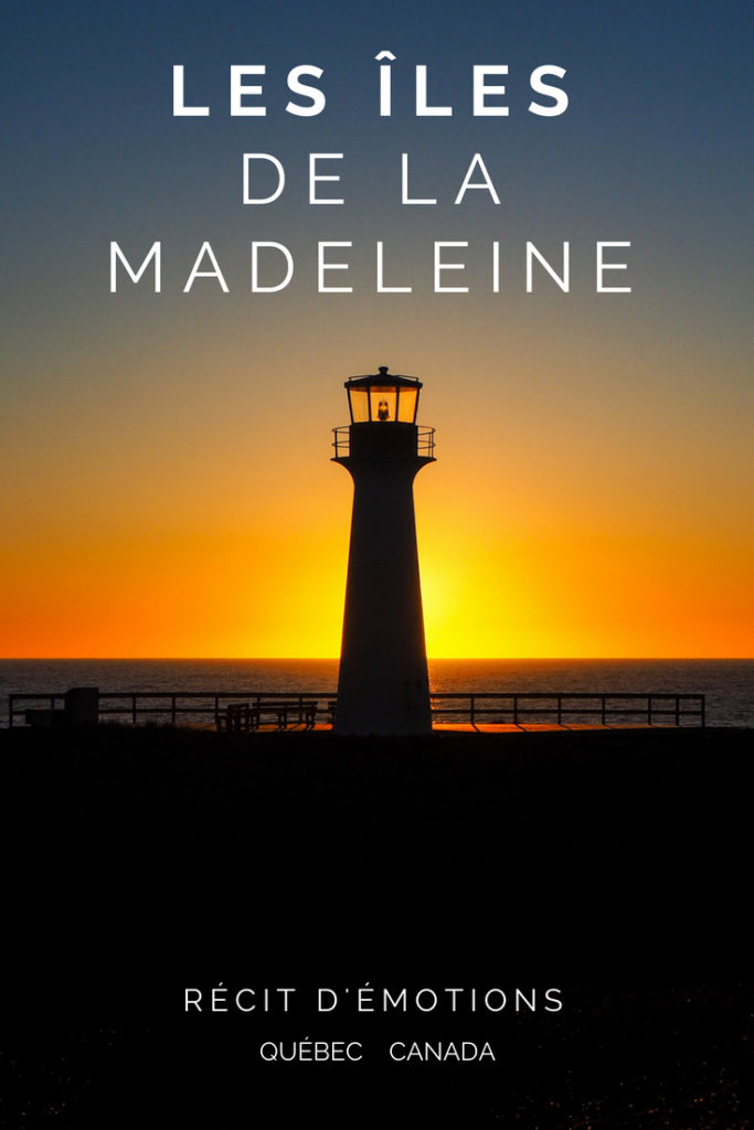 Iles de la Madeleine - Coucher de soleil au Phare du Borgot - De buttes en buttes aux îles de la Madeleine - Récits d'émotions. Québec. Canada.
