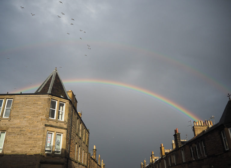 Immigrer en Ecosse en pleine pandémie et avant le Brexit: au pays des arcs-en-ciel