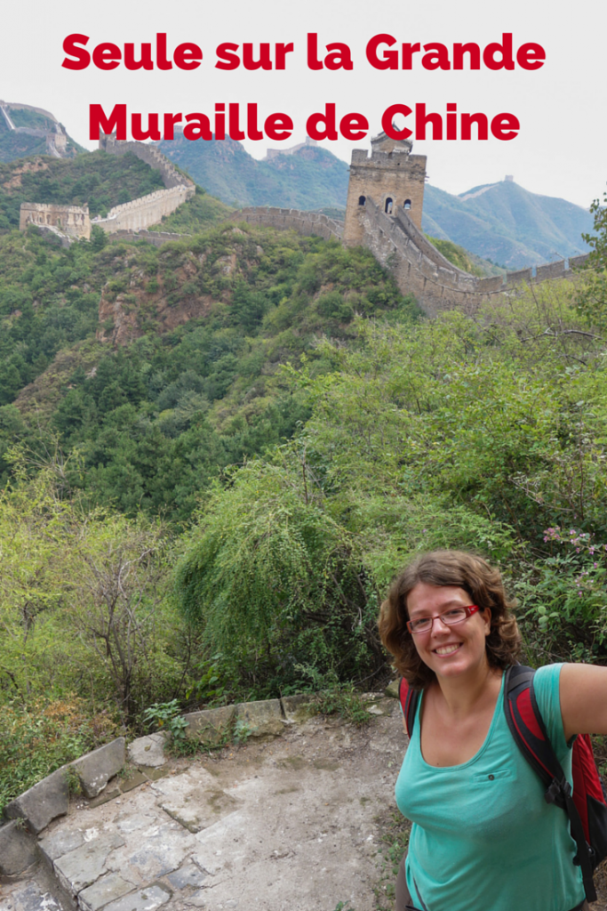 Seule sur la Grande Muraille de Chine
